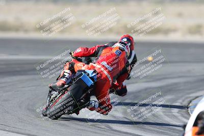 media/Dec-01-2025-Moto Forza (Mon) [[2daa91e15f]]/1-Advanced Group/Session 2 Turn 11 Backside/